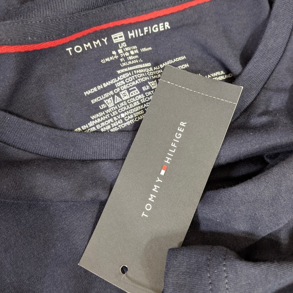 Tommy Hilfiger Core Flag T-Shirt - Picture 7 of 8